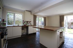 Kitchen- click for photo gallery